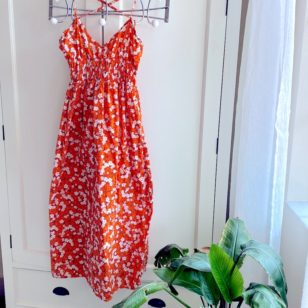 Faithfull the brand Laila MIDI Dress in Valencia Floral Print in Multi,s…